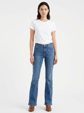 LEVI'S Classic Mid-Rise Medium Faded Blue Bootcut Jeans - Sz 6
